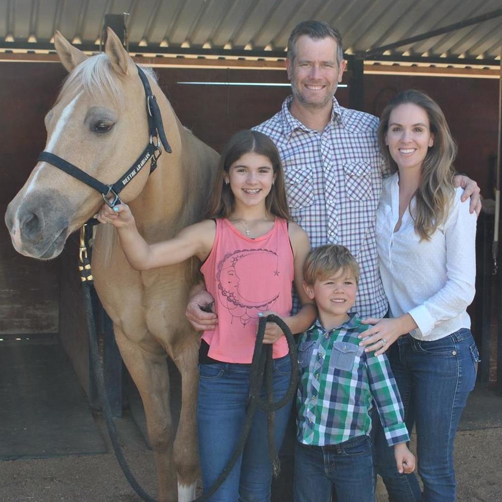 Meet your Posher, Caytey